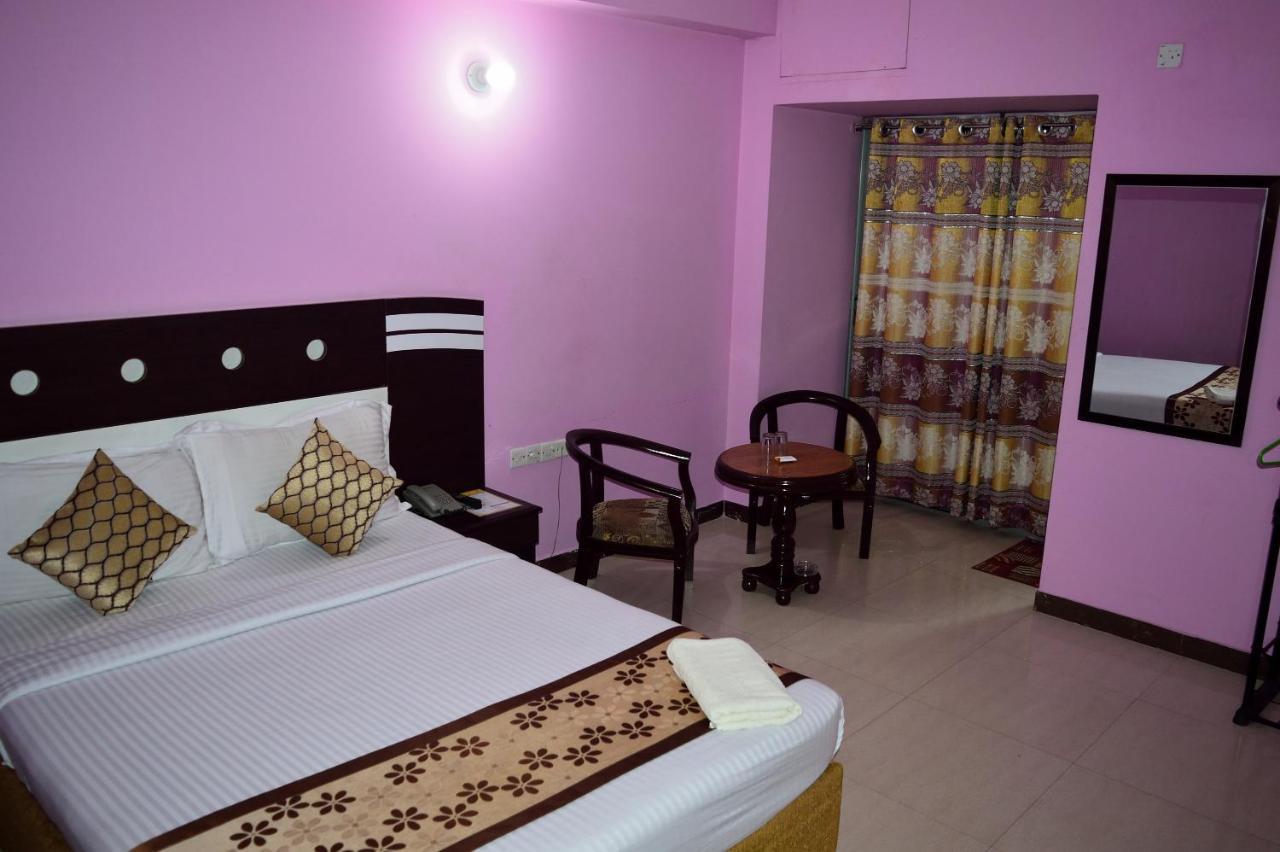 Hotel Regal Palace Cox's Bazar Bagian luar foto