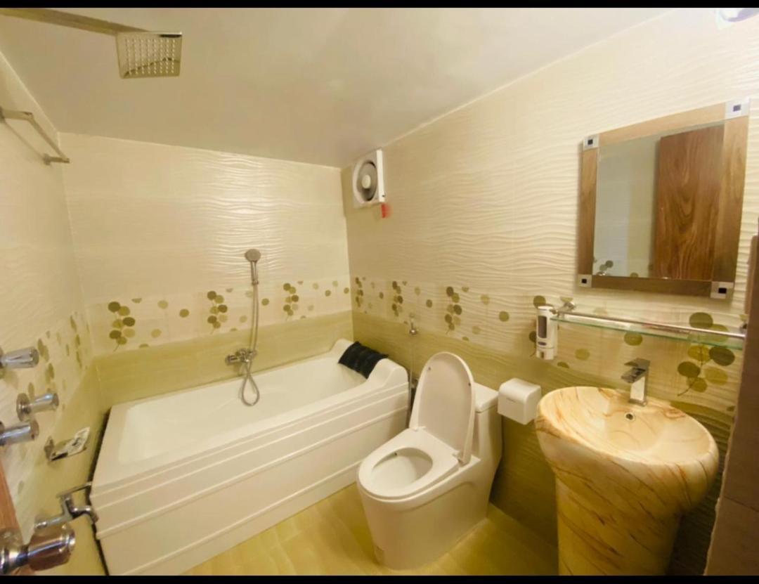 Hotel Regal Palace Cox's Bazar Bagian luar foto